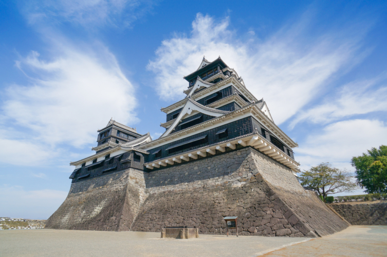 熊本城の復旧が騒がれています。