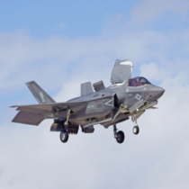 F-35 Lightning Stealth Jet Landing at 2015 Yuma Air Show