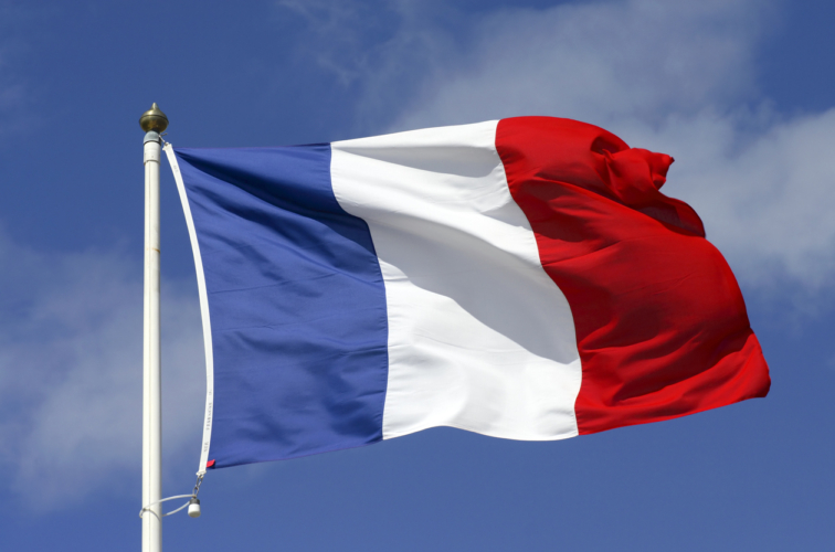 徴兵制の復活になびくフランス世論